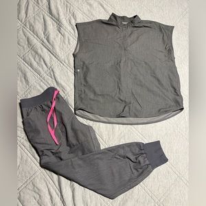 Size Large Figs Scrub Set in Graphite